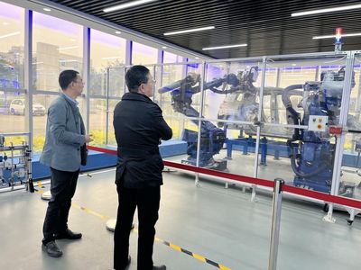 智造學(xué)院赴四川成焊寶瑪焊接裝備工程參觀并洽談校企合作，共探智能制造裝備與技術(shù)設(shè)計(jì)新路徑